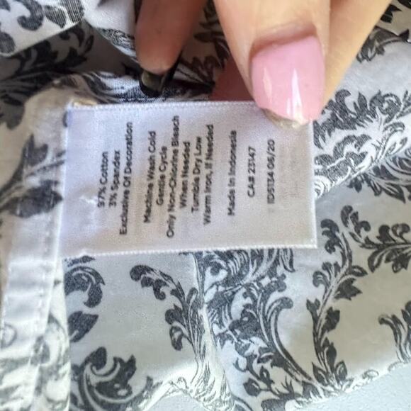 Talbots Top Blouse Women Plus Petite 22WP Button Up White Black Floral Non Iron - Picture 8 of 9